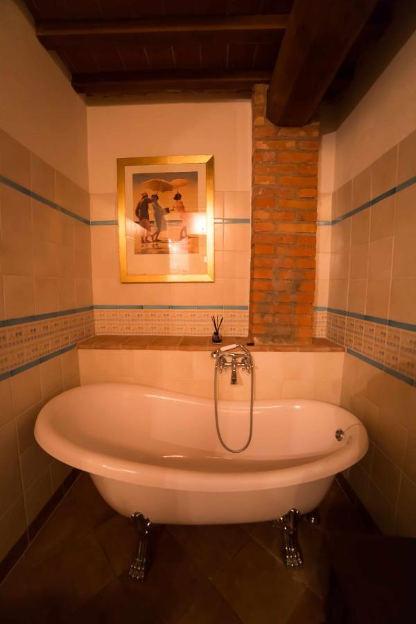 Montepulciano Stazione Agriturismo Borgo 7 Tigli - Apt 1 מראה חיצוני תמונה